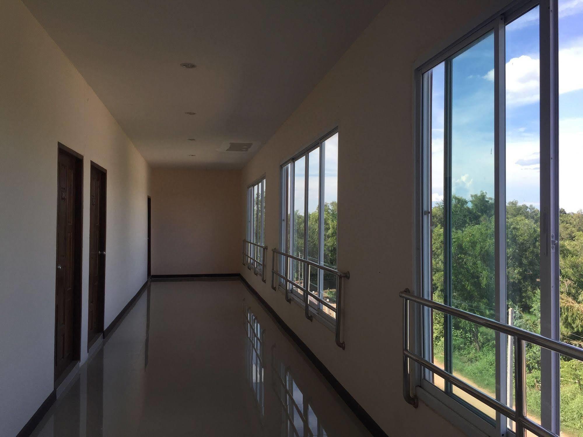 The Family Grand Hotell Udon Thani Eksteriør bilde