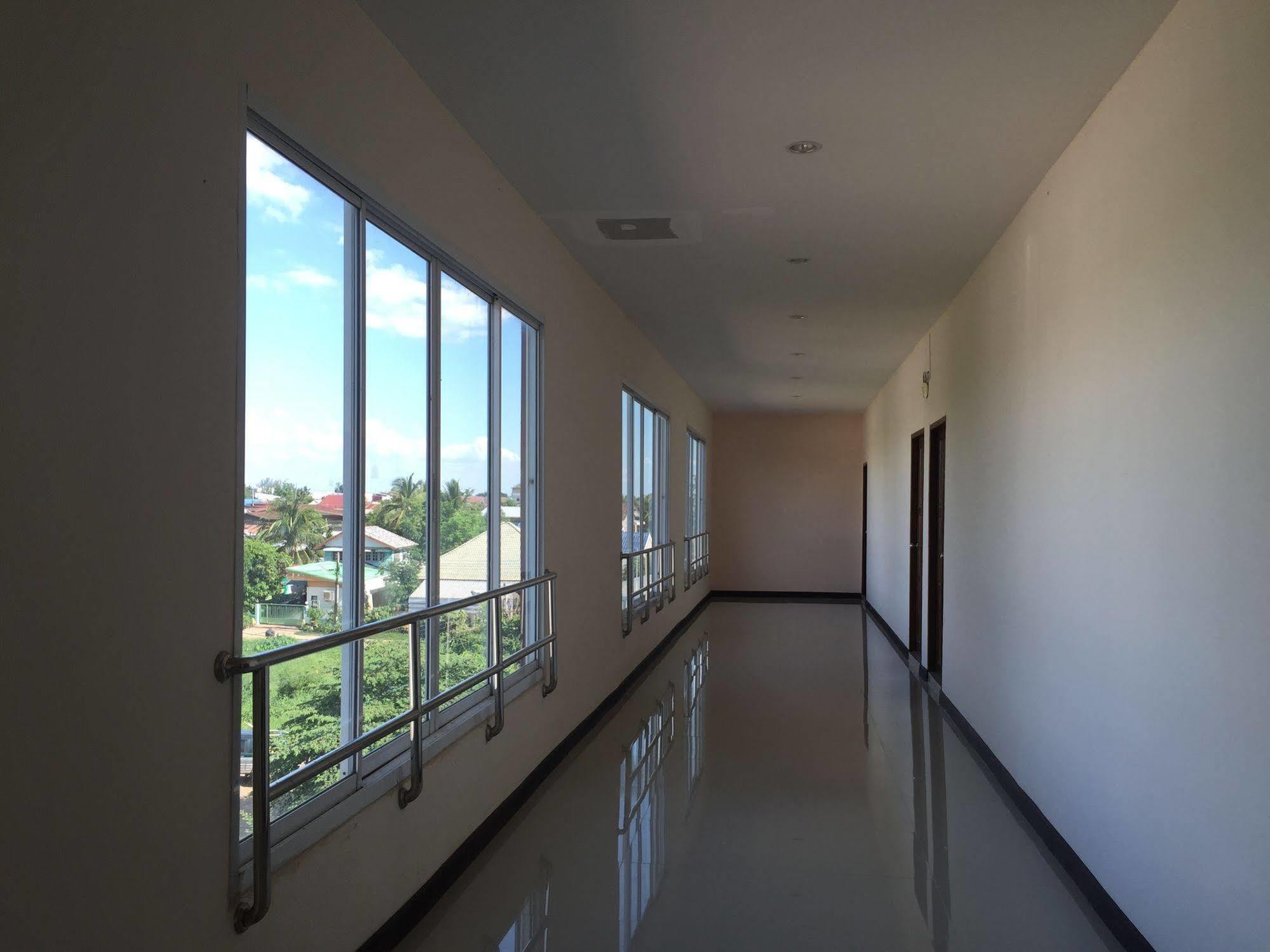 The Family Grand Hotell Udon Thani Eksteriør bilde